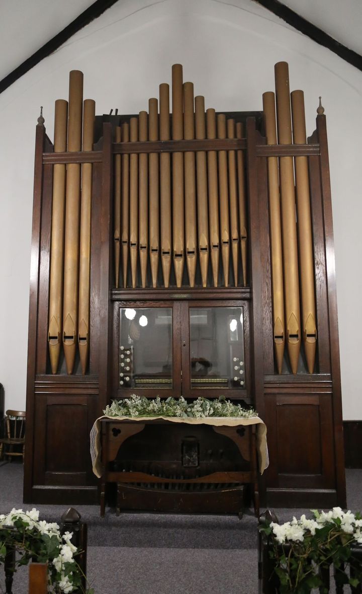 Wincobank Chapel original pipe organ